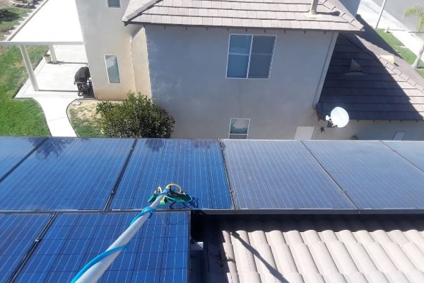 Solar Panel Cleaning Services 3